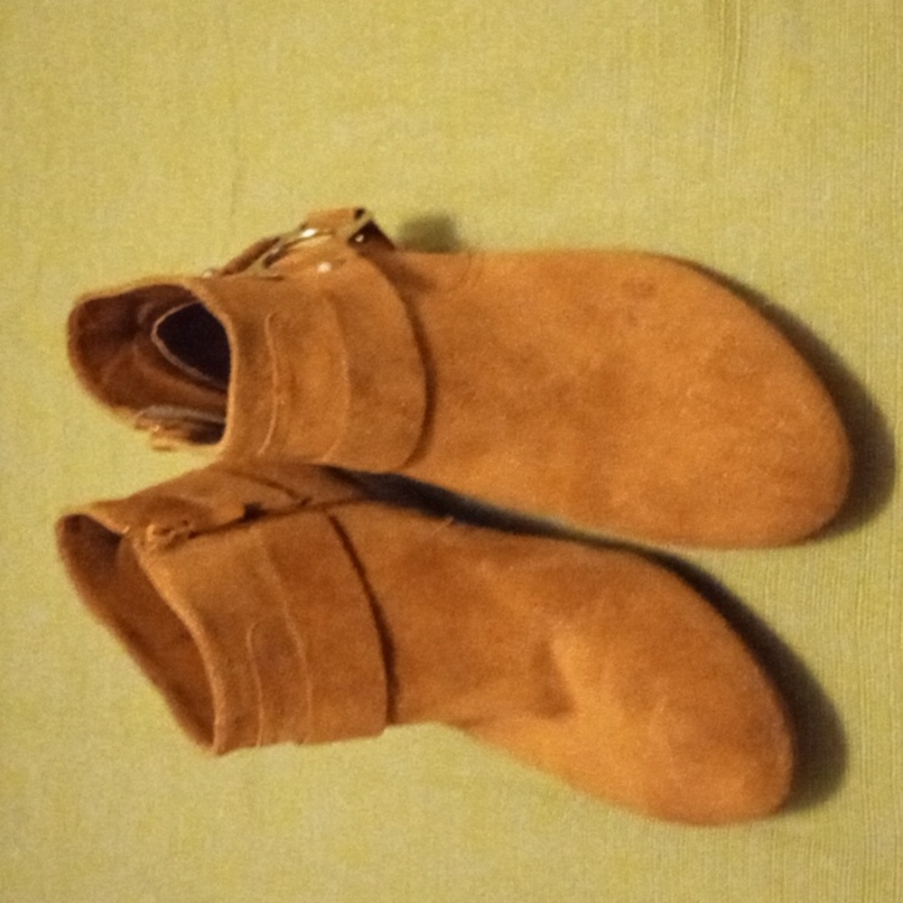 BCB Generations Cherries Harness Suede Boots